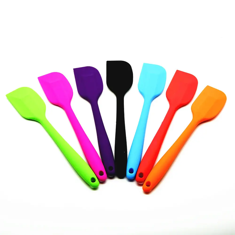 Custom Heat Resistant Silicone Rubber Spatula Manufacturer2