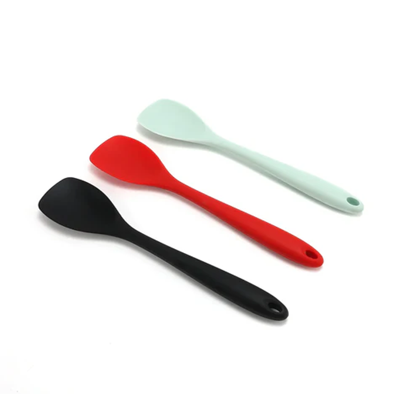 What Are the Safety Considerations When Using Teflon™ Coating On Silicone Kitchenware Usage1